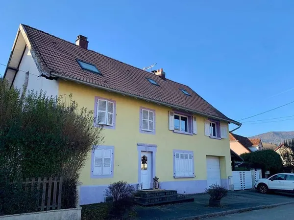 Maison 7 pièces 215 m²