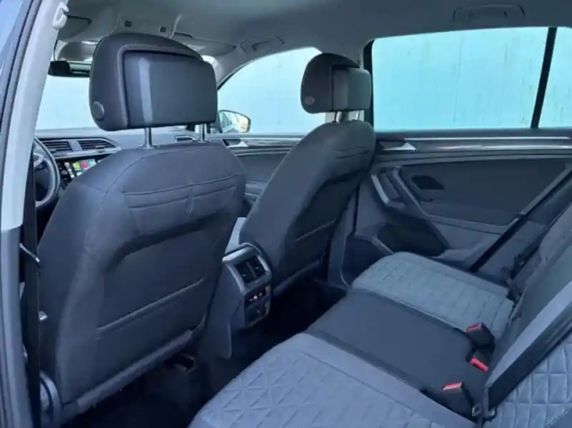 Volkswagen Tiguan 2.0 tdi 150ch life business dsg7 — photo 7