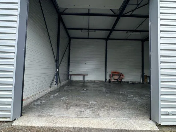 Dépôt garage stockage atelier à Saint Symphorien sur coise