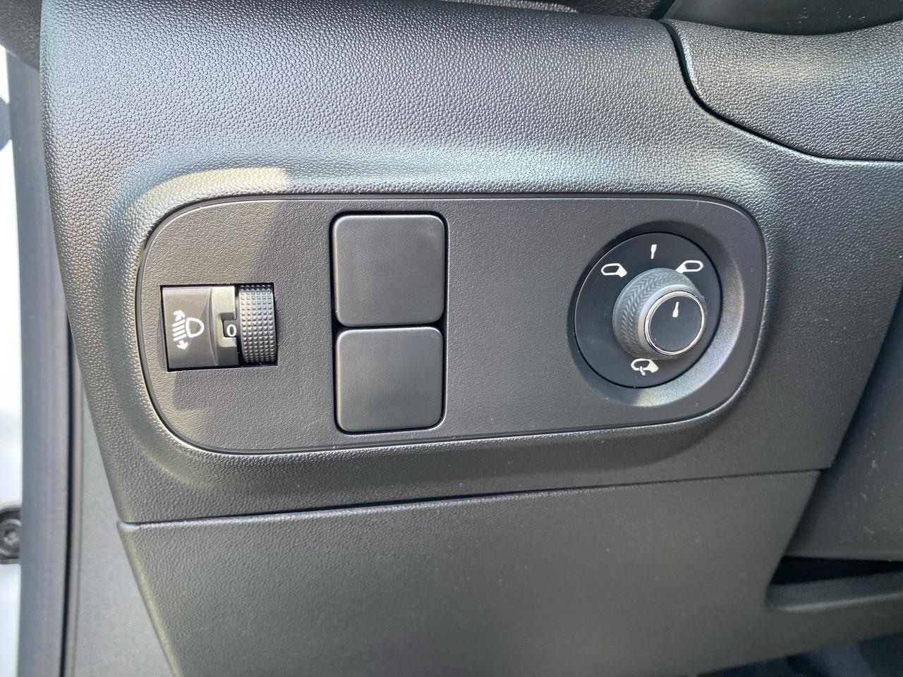 Citroën C3 1.2 puretech 83ch s&s shine — photo 12