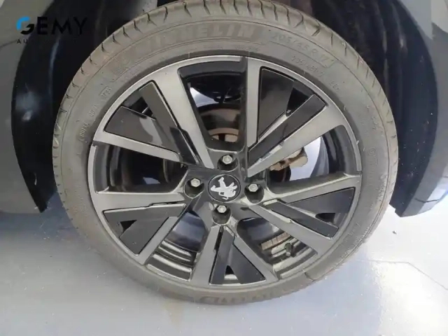 Peugeot 208 puretech 130 s&amp;s eat8 — photo 11