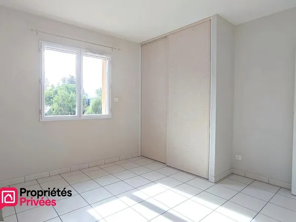 THIZY-LES-BOURG (69240) Maison individuelle de plain-pied récente, 3 chambres, Sous-sol complet, ter