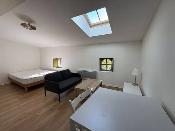 Studio 1 pièce 21 m²
