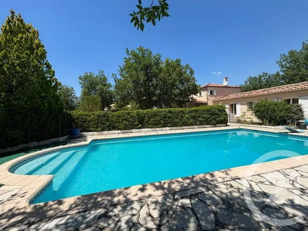 Maison 8 pièces 224 m²