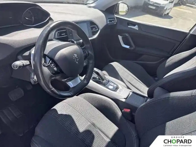 Peugeot 308 puretech 130ch s&amp;s eat8 — photo 2