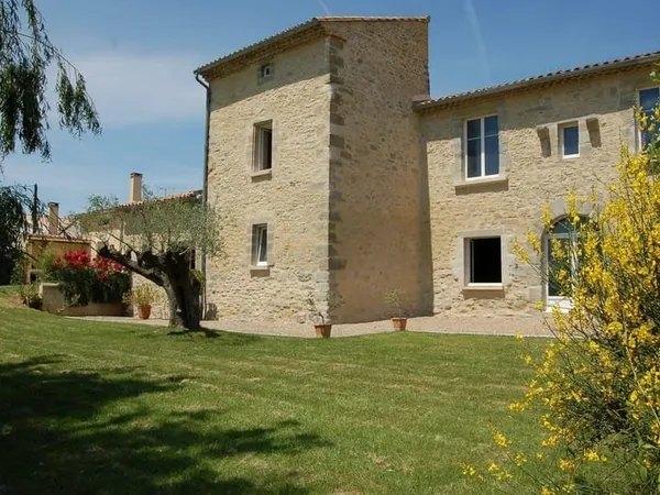 Maison 9 pièces 140 m²