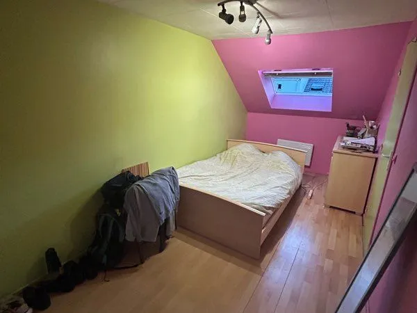 Location chambre dans une maison avec jardin 🏡 et parking 🅿️