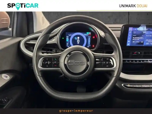 Fiat 500 e 95ch action plus — photo 12