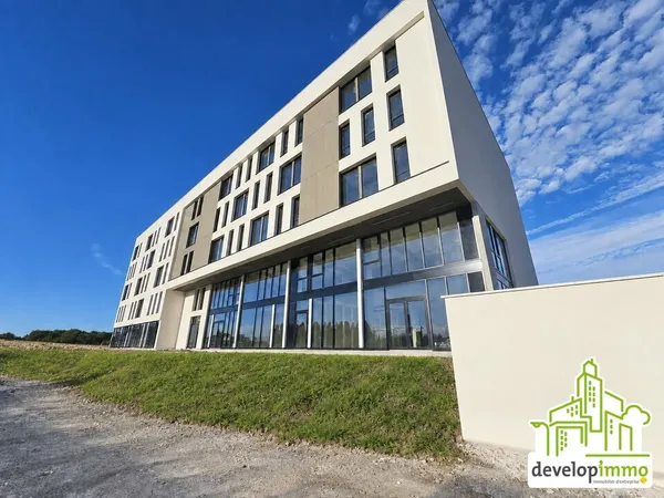 Local commercial 125 m²