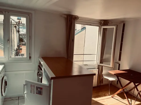 Marais:appart. 2 pièces 30,11m2 au4ème sans ascenseur