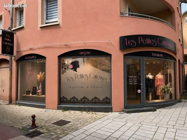 Investisseur / Murs loués local com Bourgoin 70m2
