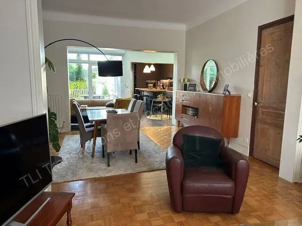 Maison 6 pièces 180 m²