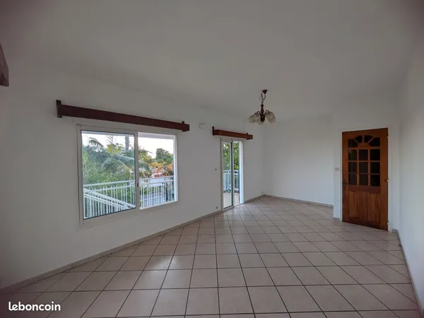 🏠 LE TAMPON - IMMEUBLE DE RAPPORT - 4 APPARTEMENTS - environ 168 m² - RENTABILITÉ 8,5 %