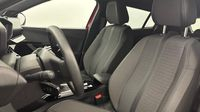 Peugeot 2008 1.2 PureTech 130ch S&S Allure Pack — photo 12