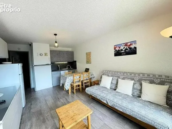 Appartement avec balcon - centre de station
