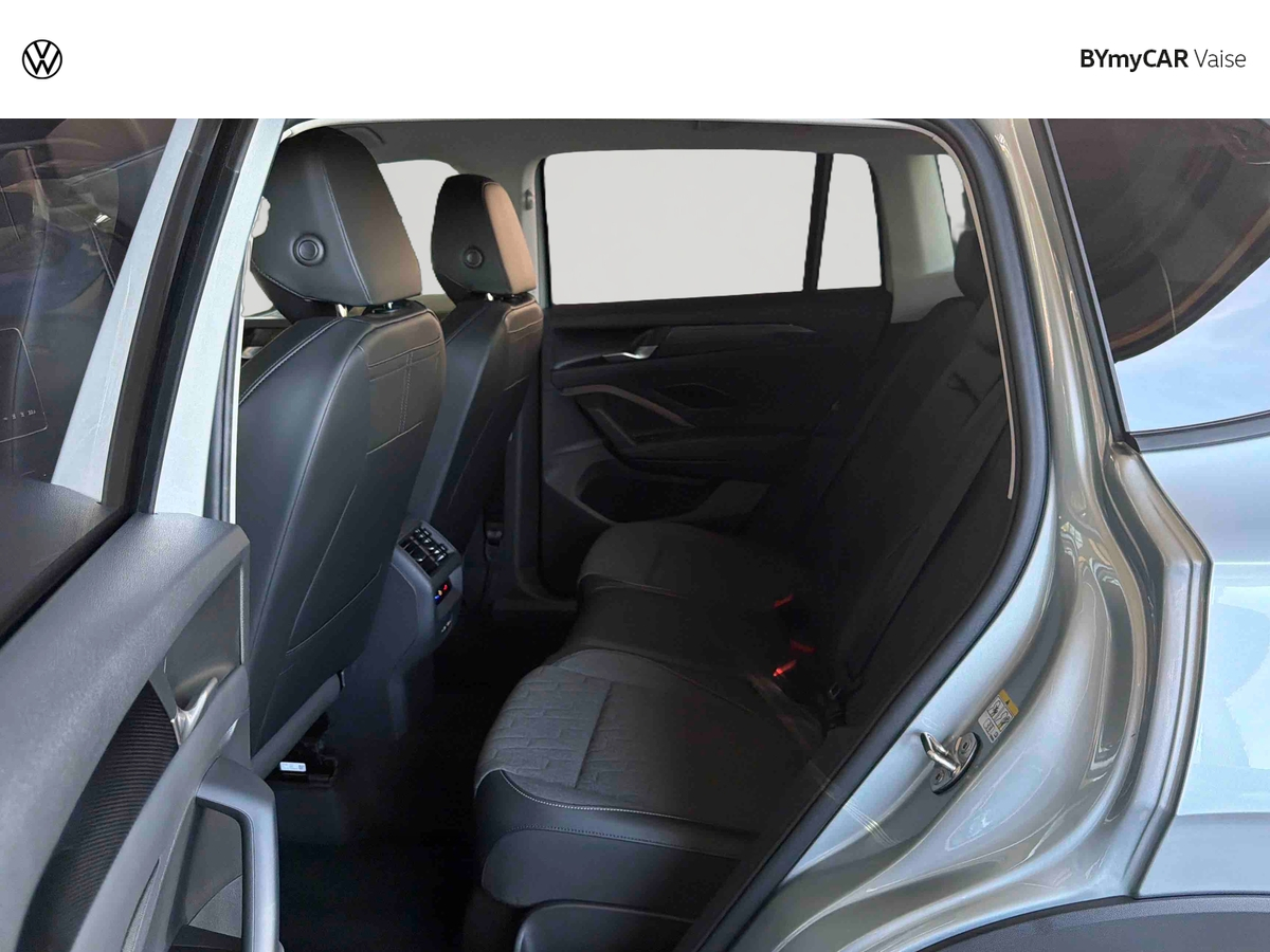 Volkswagen Tiguan 1.5 eTSI 131ch DSG7 — photo 12