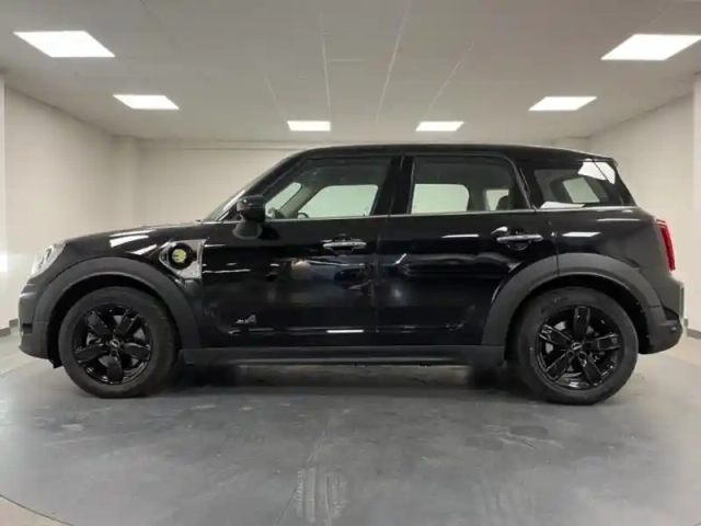 Mini Countryman cooper se 125ch + 95ch essential all4 bva6 — photo 6