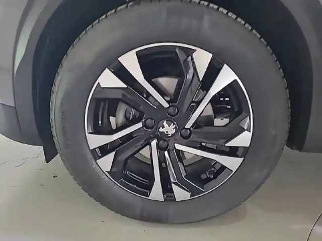 Peugeot 2008 puretech 130 s&amp;s eat8 — photo 91