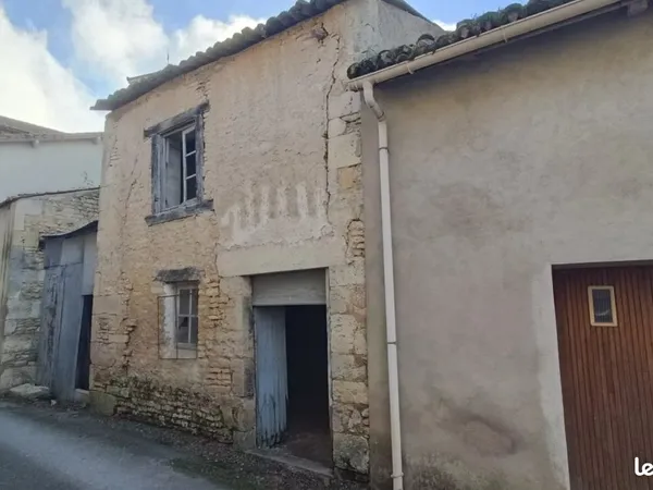 Parking/box 94 m² Vouillé