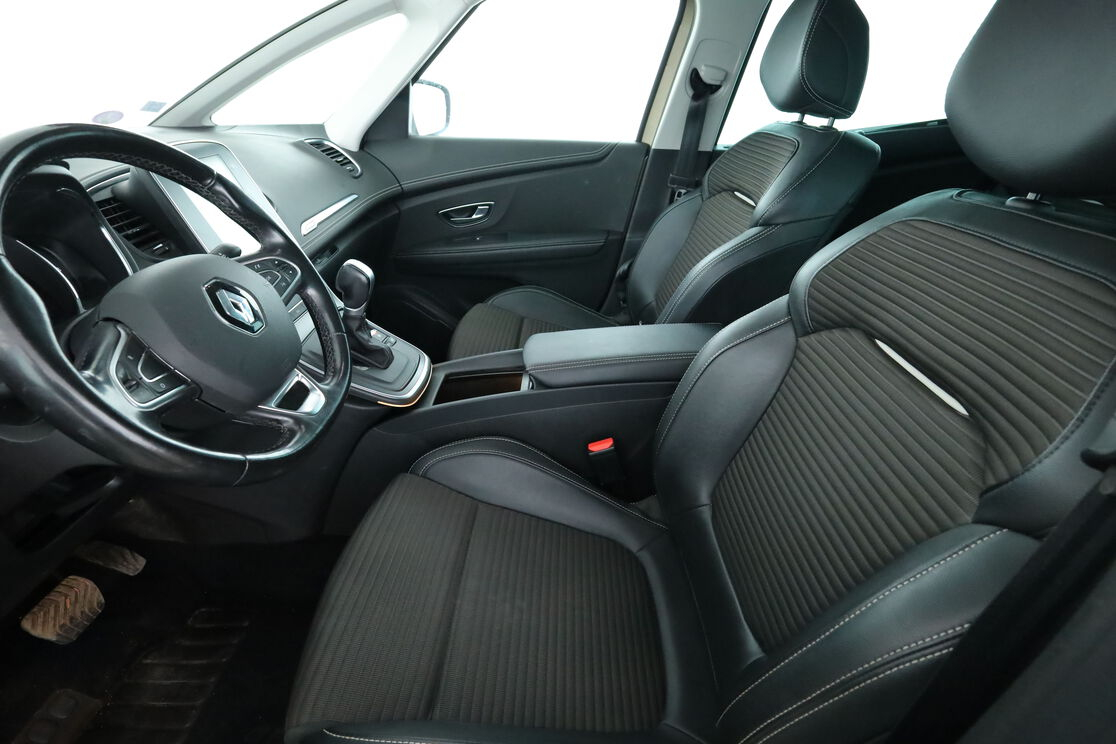 Renault Scenic 1.3 TCe Intens EDC — photo 9