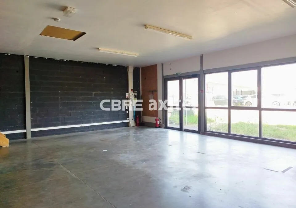 Photo 1