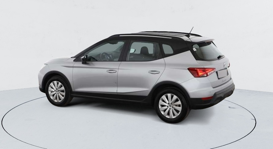 Seat Arona — photo 4