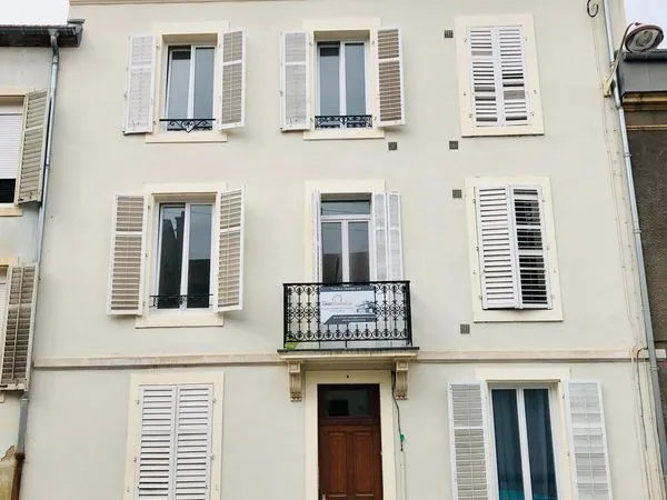 Studio 28m2 pres fac lettres