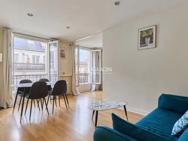 A VENDRE - APPARTEMENT 47m² - Paris 75017 - ARC DE TRIOMPHE
