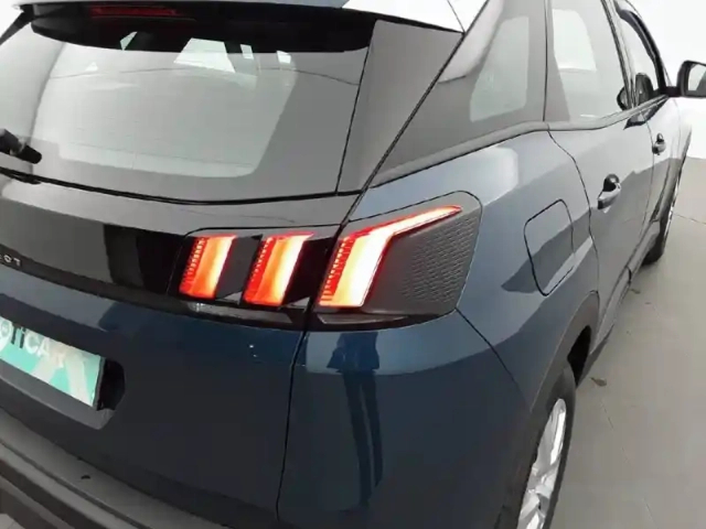 Peugeot 3008 puretech 130ch s&amp;s bvm6 — photo 17