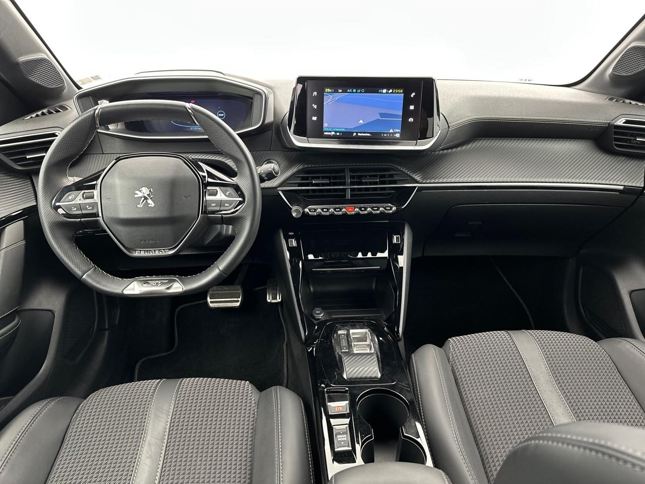 Peugeot 208 electrique 50 kwh 136ch gt — photo 11