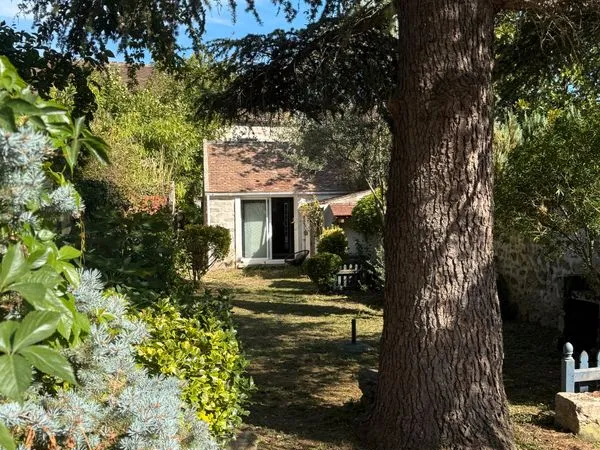 Maison meublée dans village de charme rare