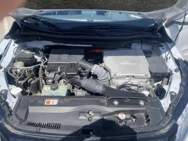 Mitsubishi Eclipse cross 2.4 mivec phev twin motor 4wd intense design — photo 7