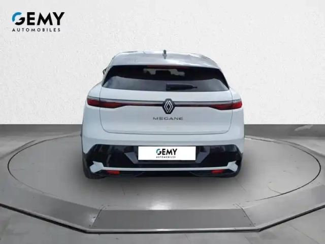 Renault Megane e-tech ev60 220 ch super charge — photo 5