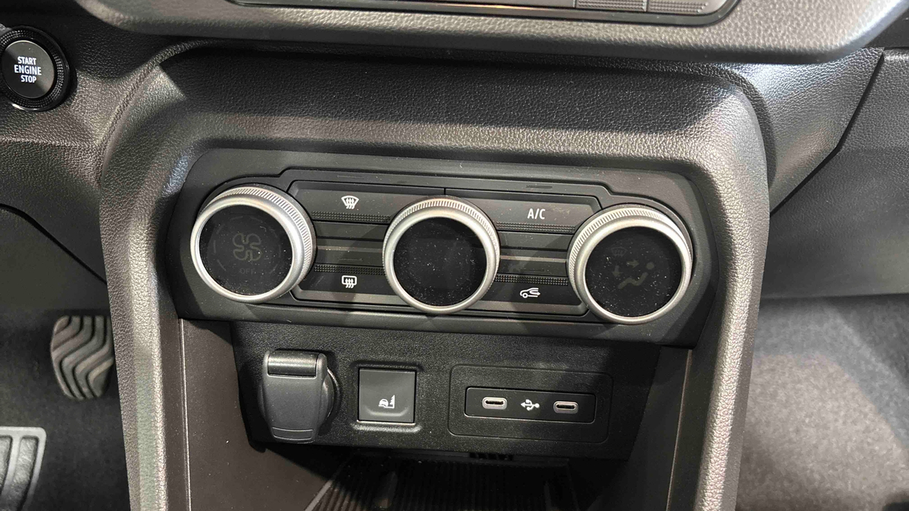Dacia Sandero TCe 110 — photo 16