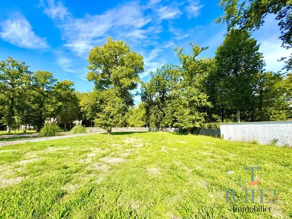 Terrain 1004 m²