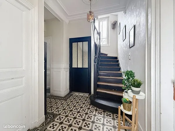 Propriété 8 pièces 146 m²