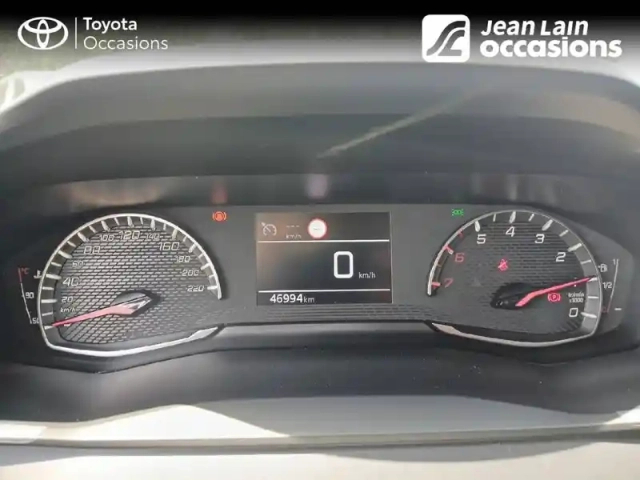 Peugeot 208 puretech 100 s&amp;s bvm6 — photo 19