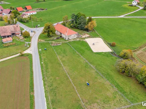 Propriété 8 pièces 139 m²