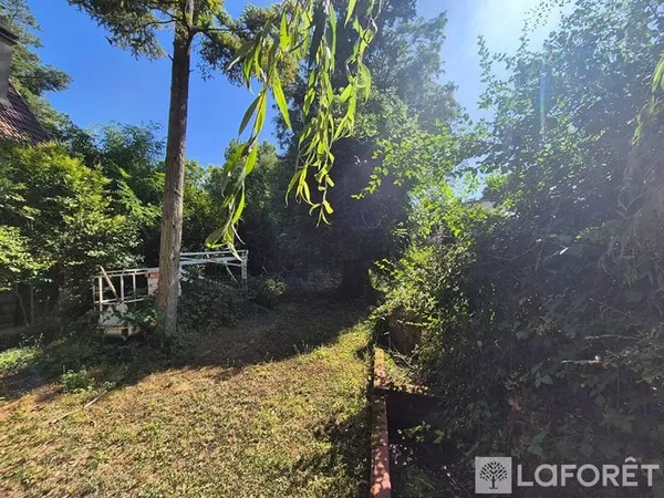 Terrain 634 m²