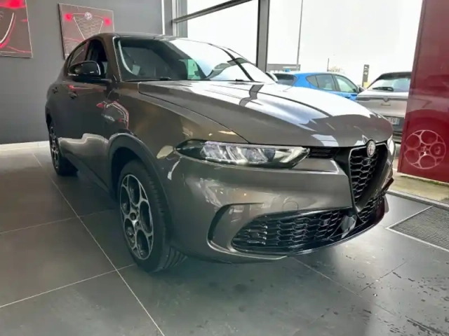 Alfa Romeo Tonale 1.3 phev 190ch sprint at6 e-q4 — photo 3