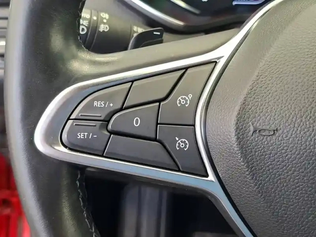 Renault Clio tce 130 edc fap — photo 31