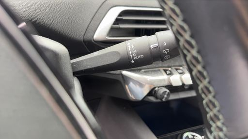 Peugeot 3008 1.5 BlueHDi 130 - Crossway – 2018 – 158206 km – Diesel – Boîte Manuelle — photo 28