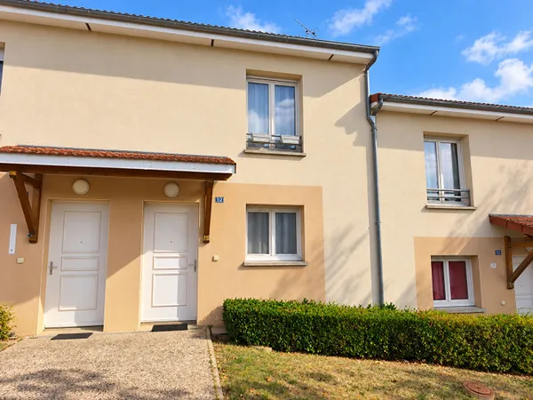 SAINT-ÉLOI -5 MINUTES DE NEVERS- MAISON 2 CHAMBRES AVEC GARAGE INVESTISSEMENT LOCATIF-COPROPRIETE DE