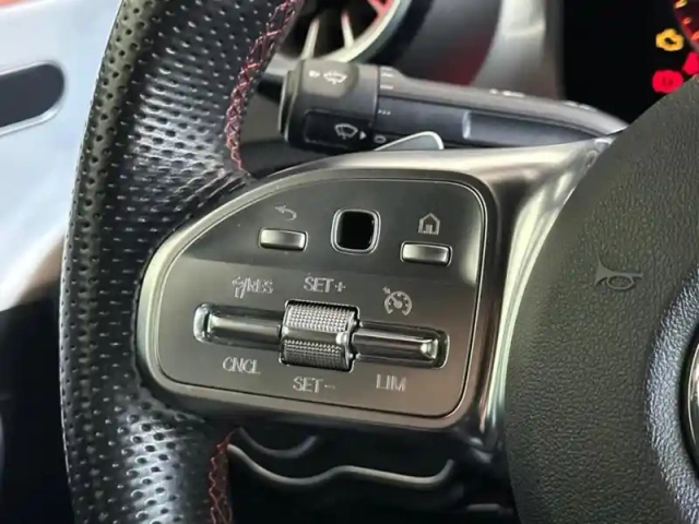 Mercedes Cla 200 d coupé amg line — photo 16