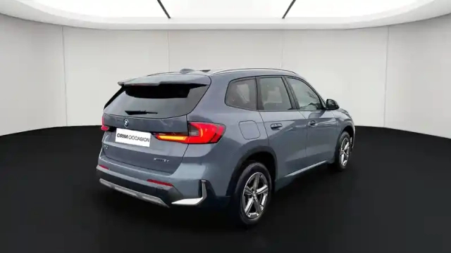 Bmw X1 sdrive 18d 150ch dkg7 — photo 2
