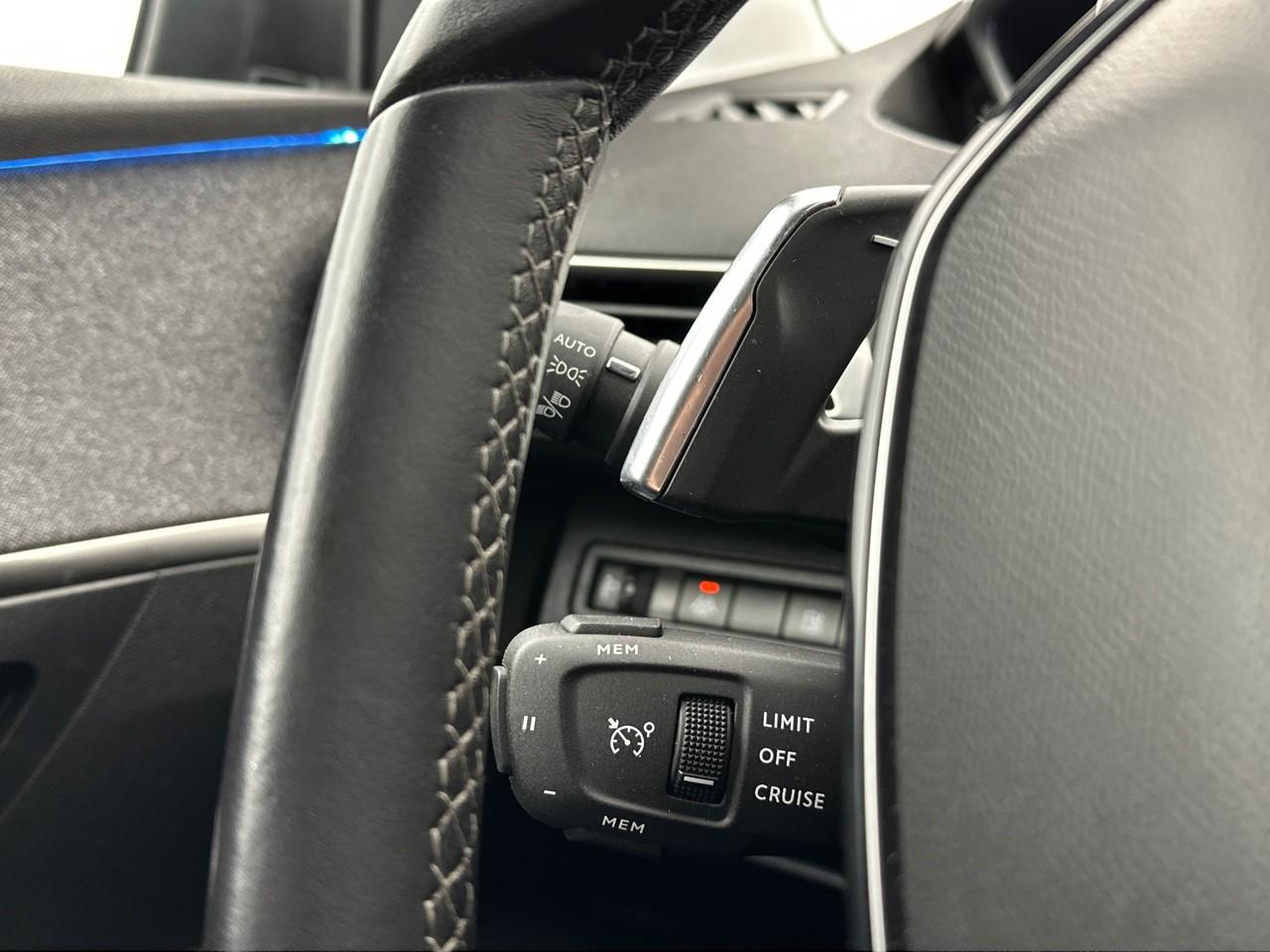 Peugeot 3008 hybrid 225 e-eat8 allure pack — photo 20