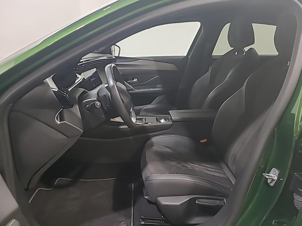 Peugeot 308 phev 225 e-eat8 gt — photo 10