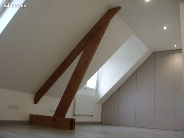BAISSE DE PRIX : Maison standing T7 140m² avec sous-sol + grand jardin sans vis-à-vis à 10mns en tra