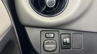 Toyota Yaris 100h France 5p — photo 27
