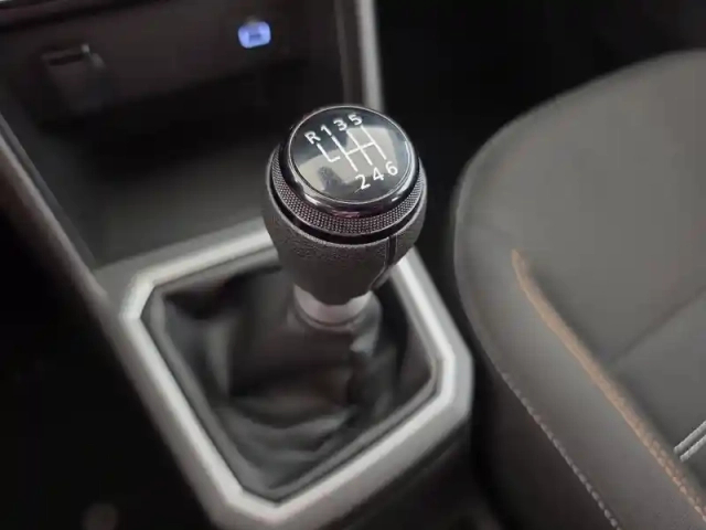Dacia Sandero eco-g 100 — photo 104